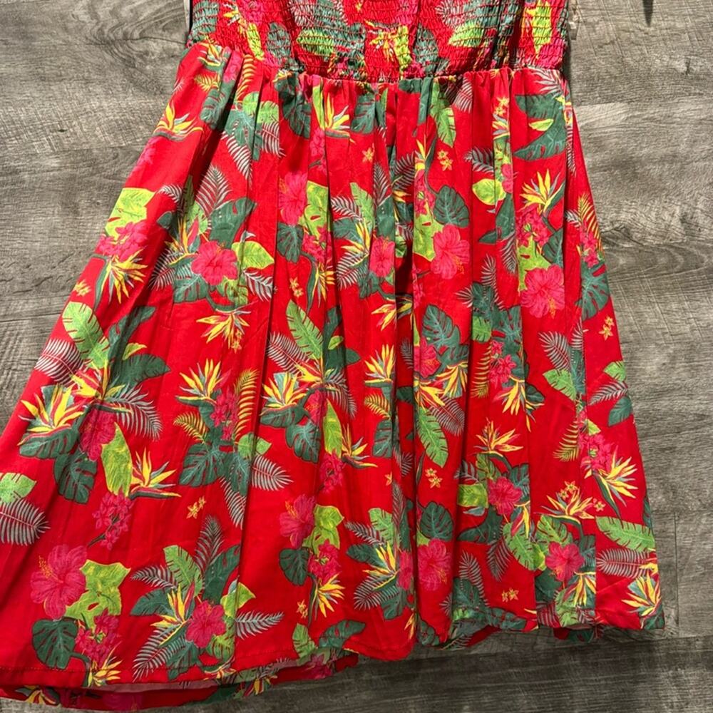 Love by Chelsey NWT Halter Floral MIDI Dress with smocked back. - Picture 6 of 9